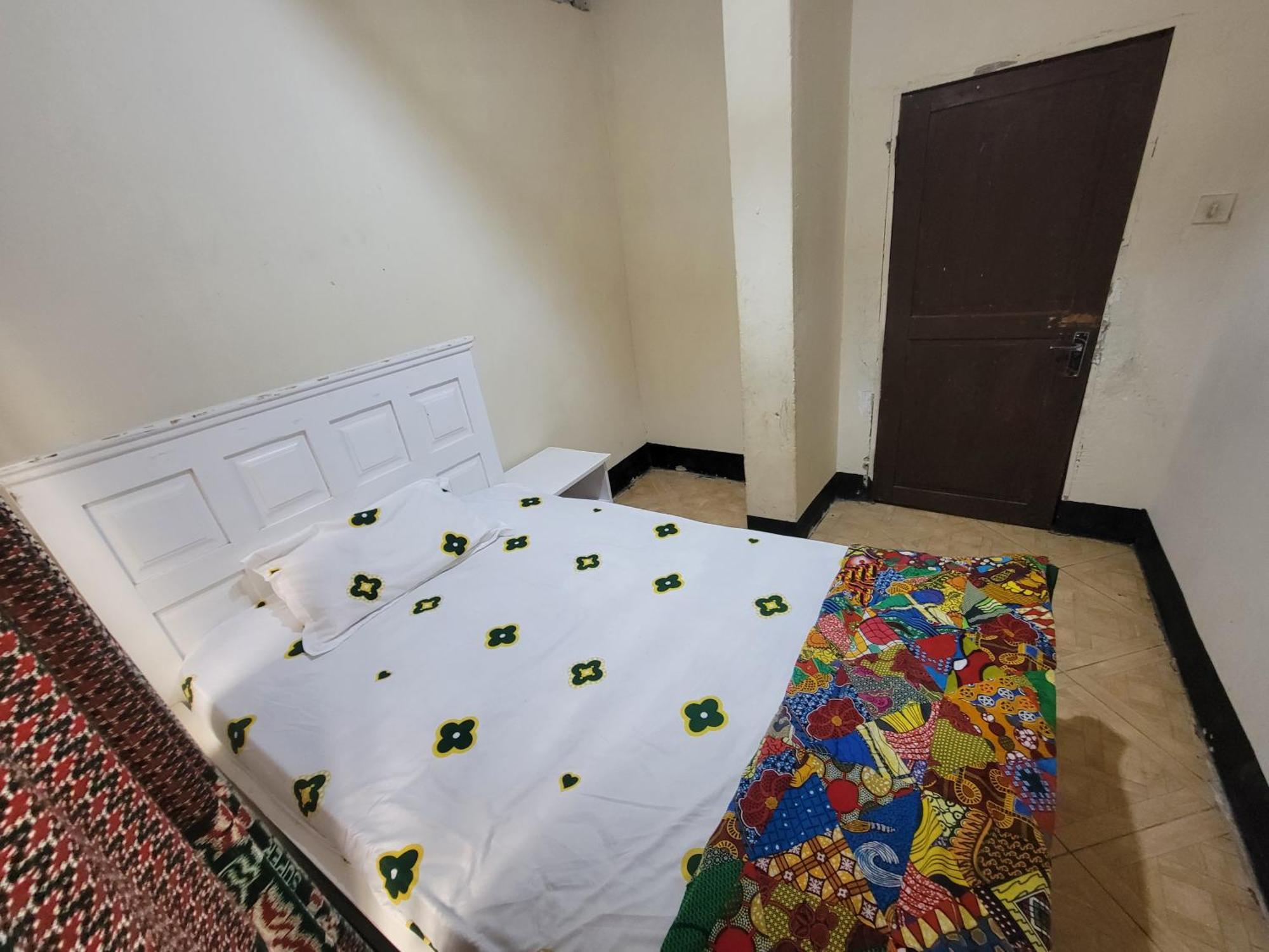 Safari Junction Backpackers Hostel อิริงกา ภายนอก รูปภาพ