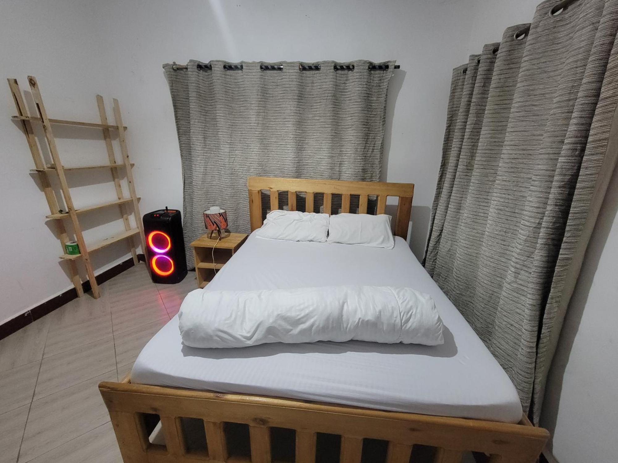 Safari Junction Backpackers Hostel อิริงกา ภายนอก รูปภาพ